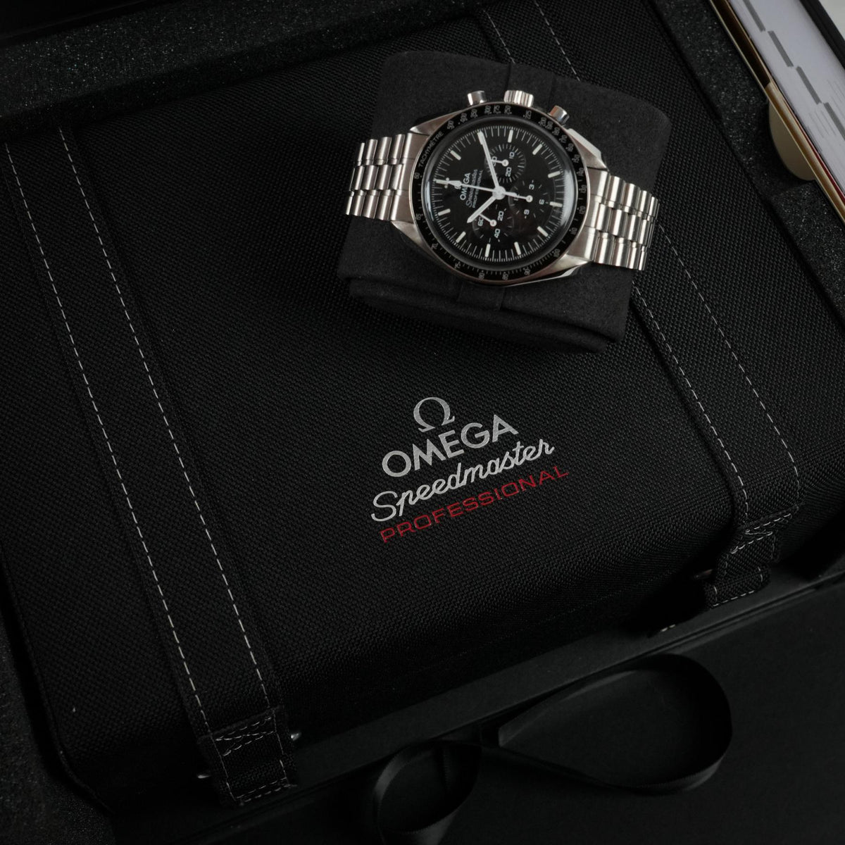 Omega Speedmaster Moonwatch