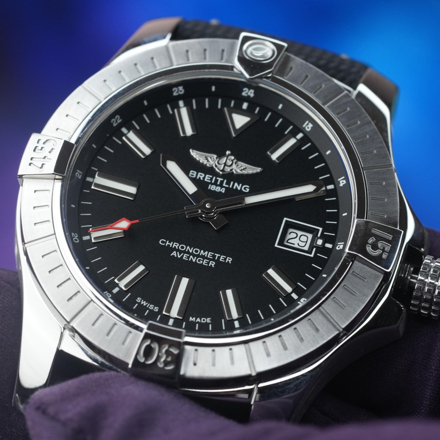 Breitling Avenger Automatic 43
